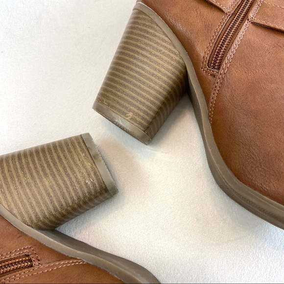 LC Lauren Conrad Slit Ankle Boots - Picture 14 of 14